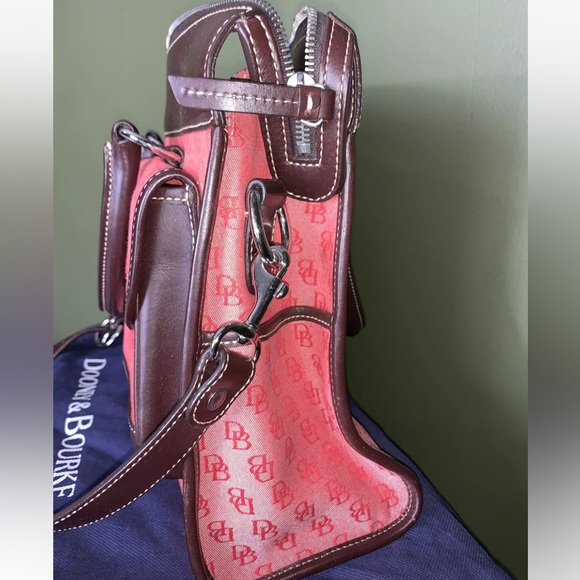 Dooney & Bourke Signature Logo Double Pocket Red Brown Tote Handbag Purse Chrty - Picture 4 of 9